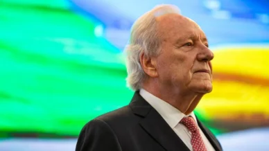 Lewandowski entrega carta de demissão a Lula, dizem fontes