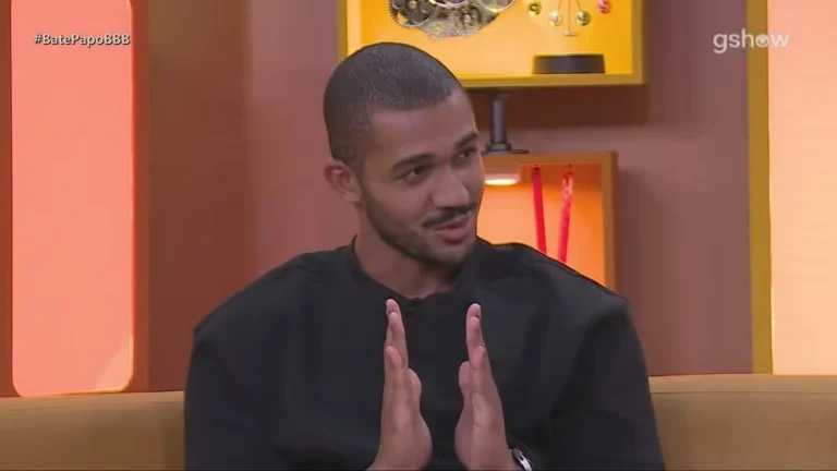 Matheus explica cocô na parede do Quarto Branco e assume: “Só podia ser eu”