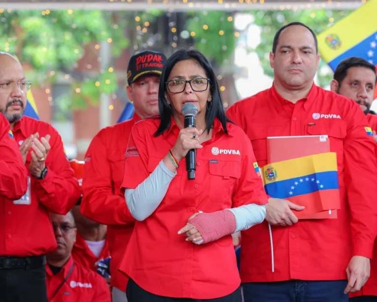 Em Caracas, vice da Venezuela diz que Maduro é o único presidente do país