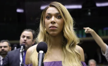 Erika Hilton aciona MPF contra X por geração de imagens eróticas de menores