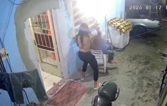 Mulher com criança no colo é assassinada com facada em São Paulo