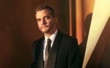 Wagner Moura revela costume que precisou mudar ao morar nos EUA