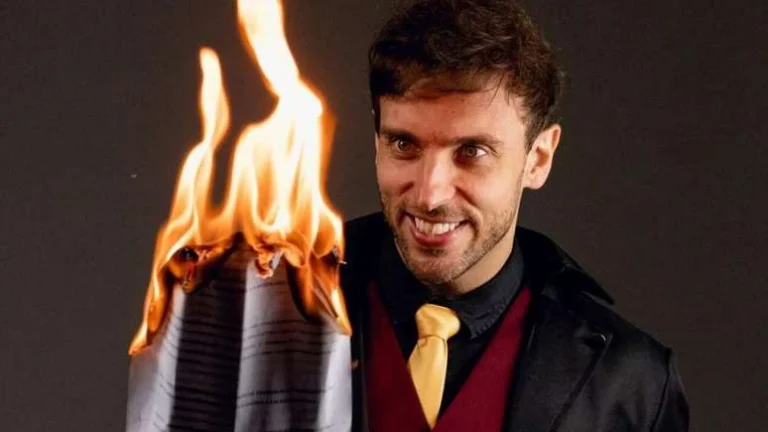 Justiça absolve o humorista Léo Lins de condenação a oito anos de prisão