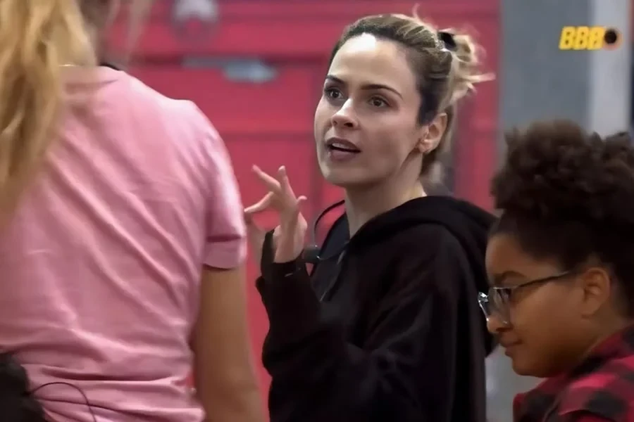 Ana Paula recebeu ligação no BBB 26? Entenda se ela foi favorecida