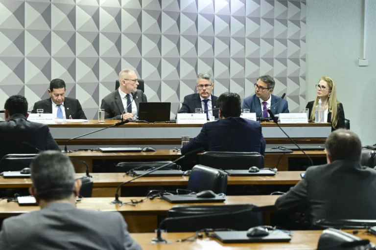 CPI do Crime aprova convites a Toffoli, Moraes e Galípolo por caso Master