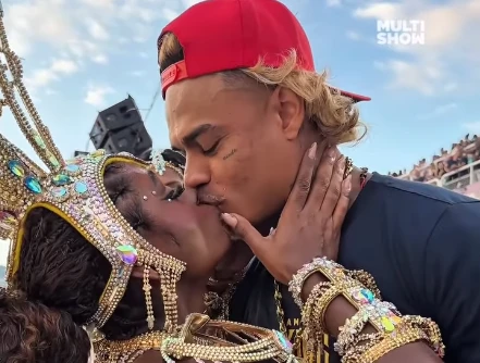 Desfile das Campeãs: MC Cabelinho assume romance com musa da Viradouro