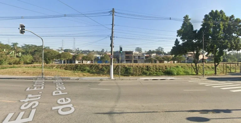 Pedaços de corpo são encontrados dentro de mala em córrego de SP