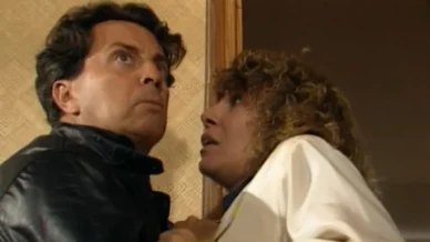 Qual o final de Mariana em Rainha da Sucata? Ela enfrenta a morte no desfecho