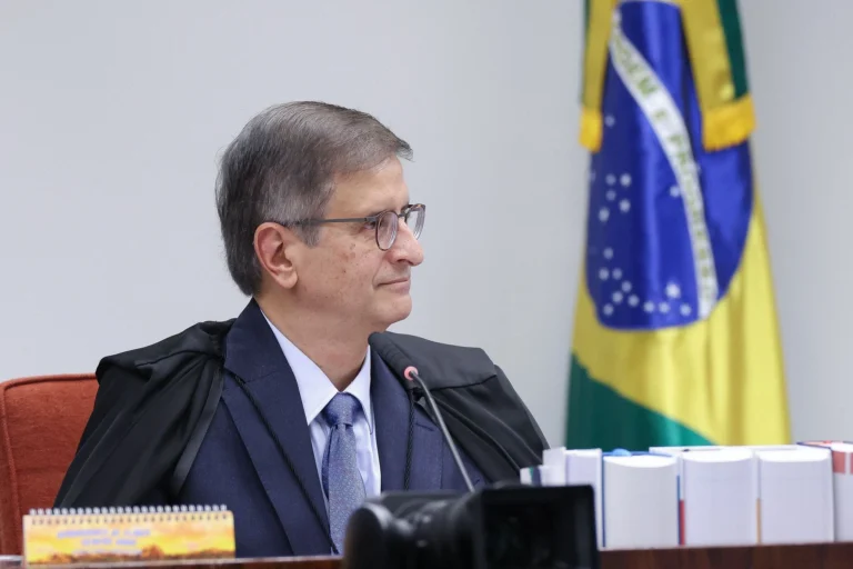 PGR envia ao STF parecer favorável à pejotização