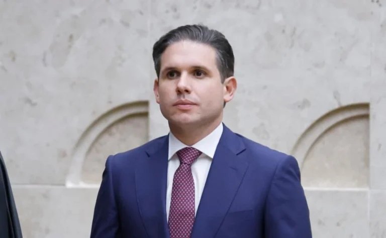 Hugo confirma acordo com PT e deve indicar Odair Cunha para vaga no TCU