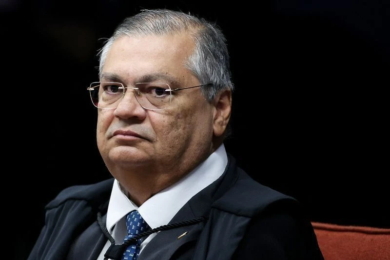 Dino manda chefes de Poderes e órgãos independentes detalharem verbas