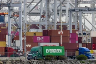 Alfândega dos EUA diz que tarifa que entrou em vigor nesta terça é de 10%