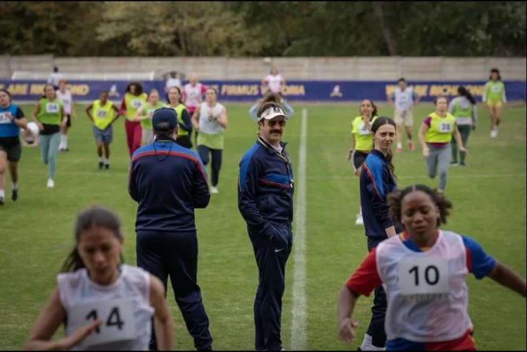 “Ted Lasso”: 4ª temporada ganha teaser com time feminino