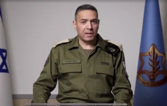 Caças israelenses atingem quartel-general do regime iraniano, diz porta-voz