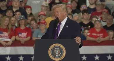 Trump diz que os EUA destruíram 58 navios da marinha do Irã