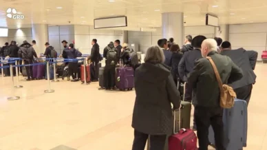 Principal aeroporto de Israel retoma decolagens de voos internacionais