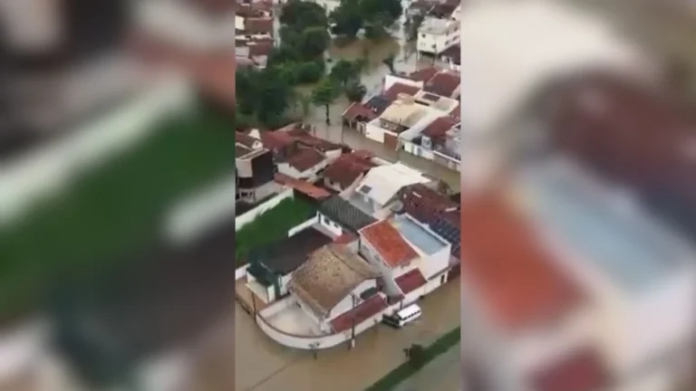 Temporal causa alagamento e deixa pessoas desalojadas no interior de SP