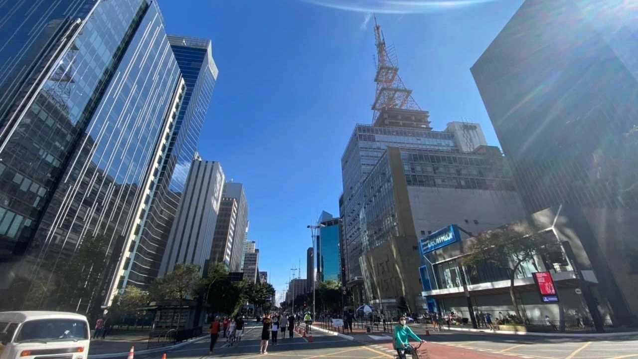 São Paulo terá semana com céu limpo e chuvas no fim de semana