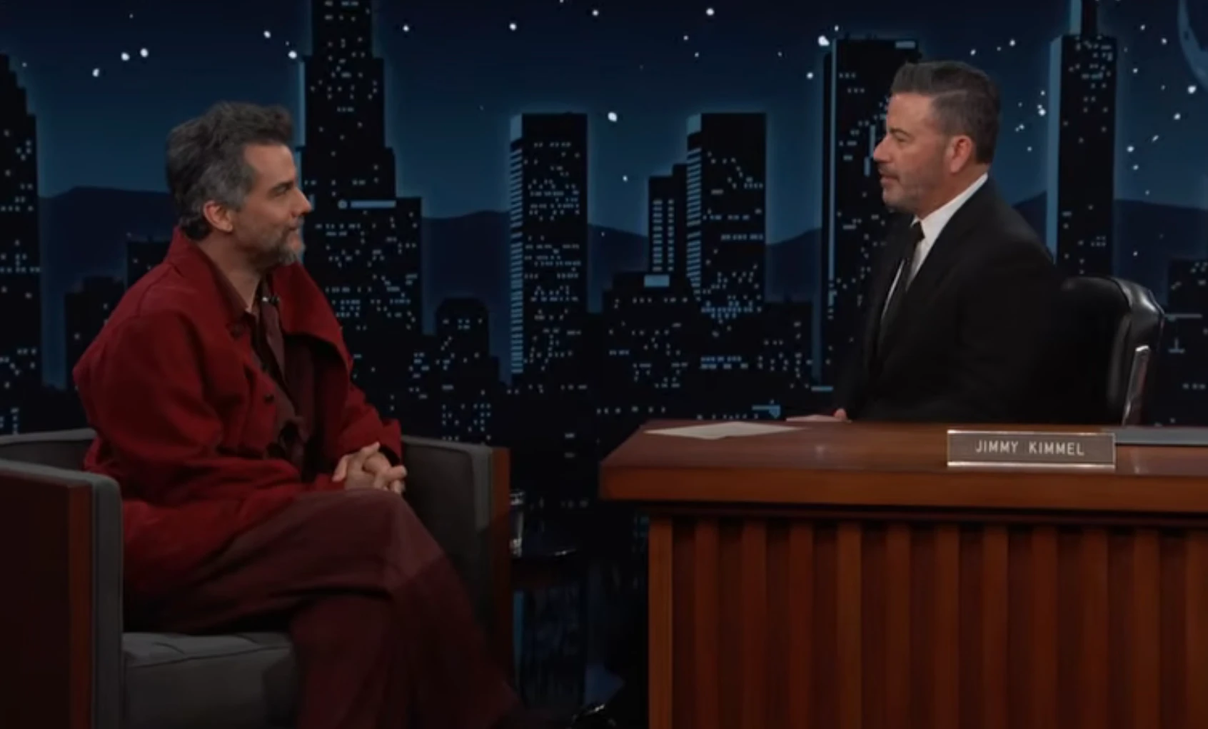 Wagner Moura vai ao talk show de Jimmy Kimmel na reta final do Oscar