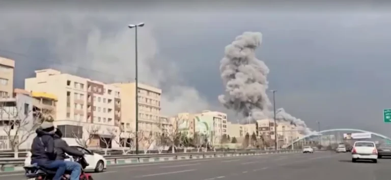 Trump afirma que o Irã foi “devastado durante um período de 10 anos”