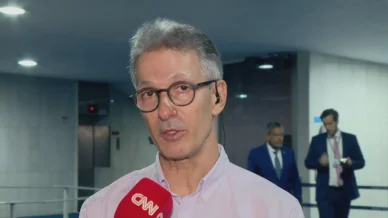 Zema critica possível soltura de Vorcaro e cita parentes de ministros