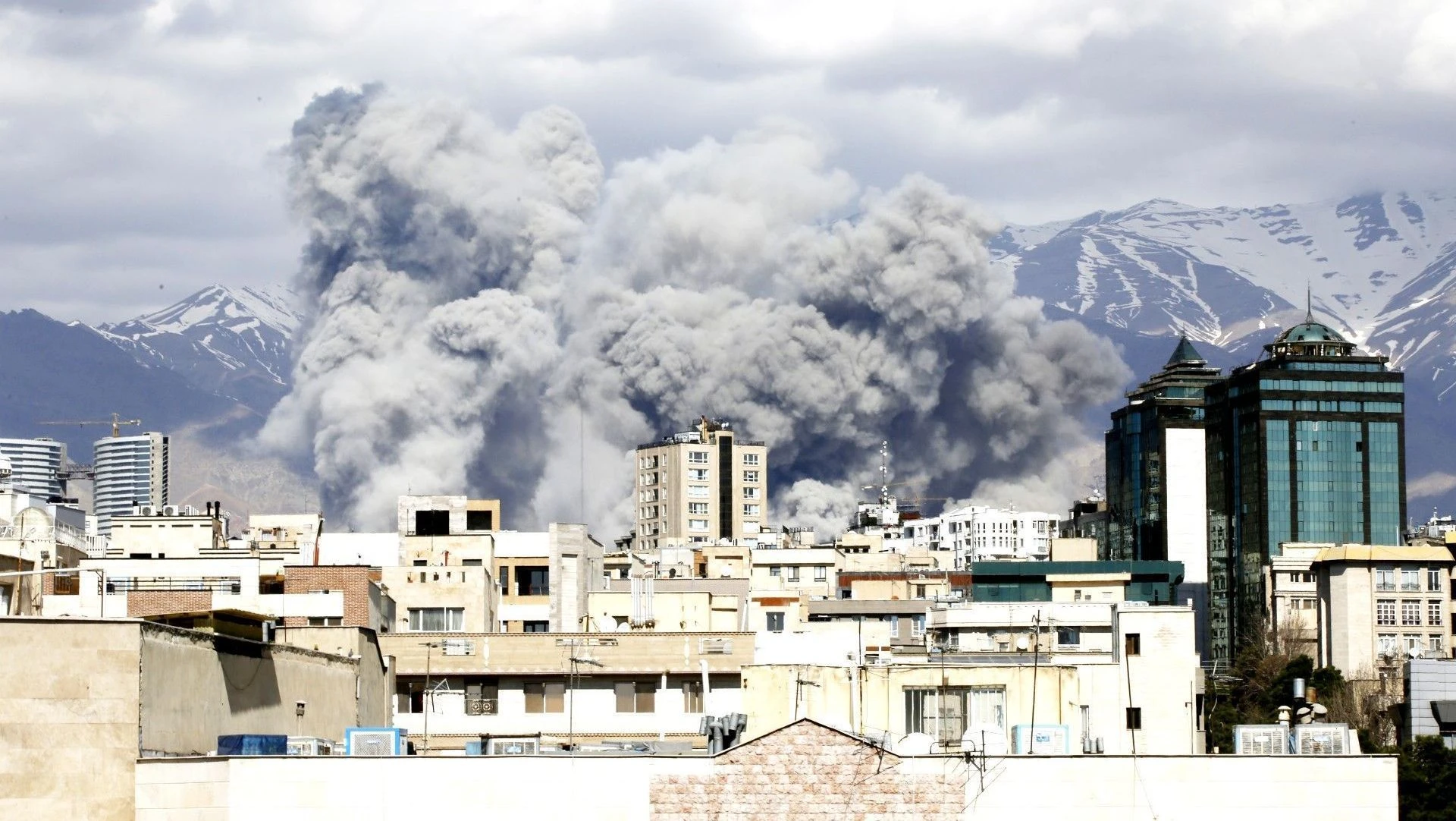 Embaixador do Irã diz que 1.332 civis morreram na guerra com EUA e Israel