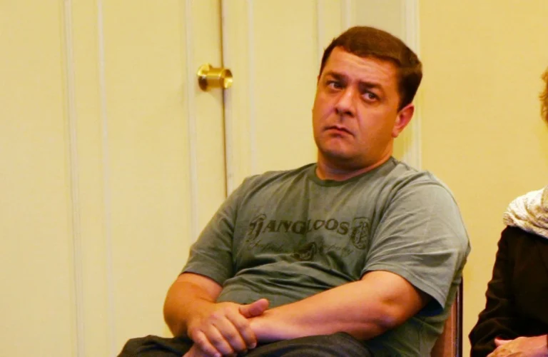 “Ele não é investigado nem é alvo de operação”, diz o advogado de Lulinha