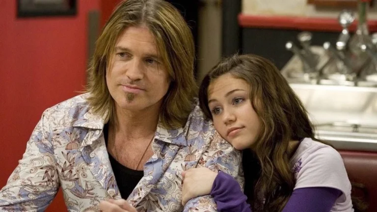 Duas décadas depois, veja por onde andam os protagonistas de Hannah Montana