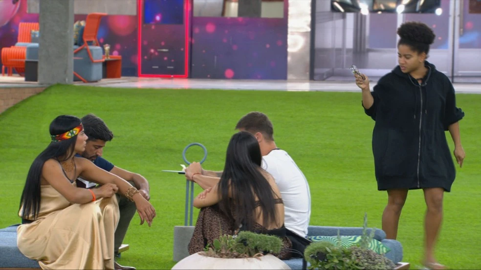 Milena desafia Alberto Cowboy a disputar Paredão no BBB 26: Você vai sair