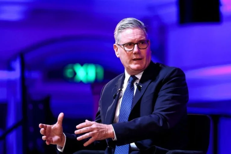 Uso de bases do Reino Unido pelos EUA é “participação em agressão”, diz Irã