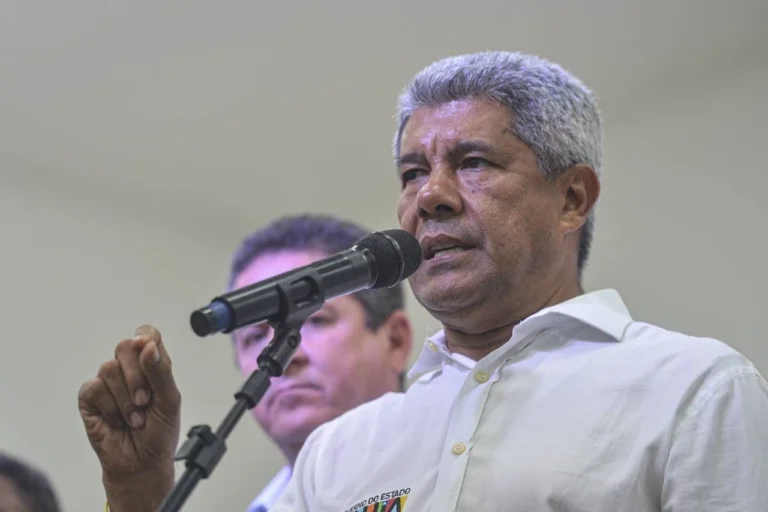 Quaest: 56% aprovam governo Jerônimo na BA; 33% desaprovam