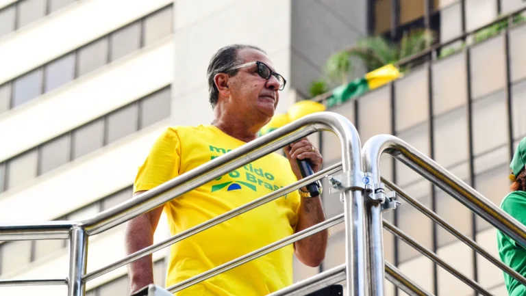 Defesa de Malafaia pede adiamento de julgamento no STF