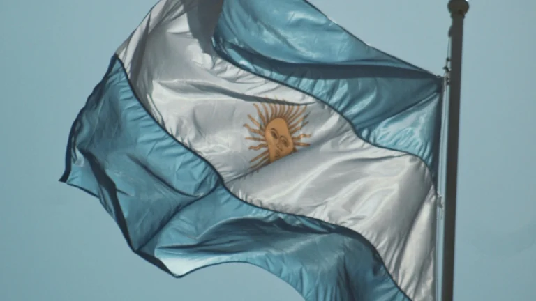 Argentina decide expulsar encarregado de negócios do Irã