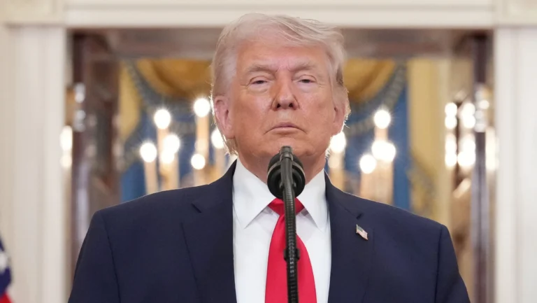 Trump critica Irã sobre tráfego em Ormuz: “Não é o acordo que temos”
