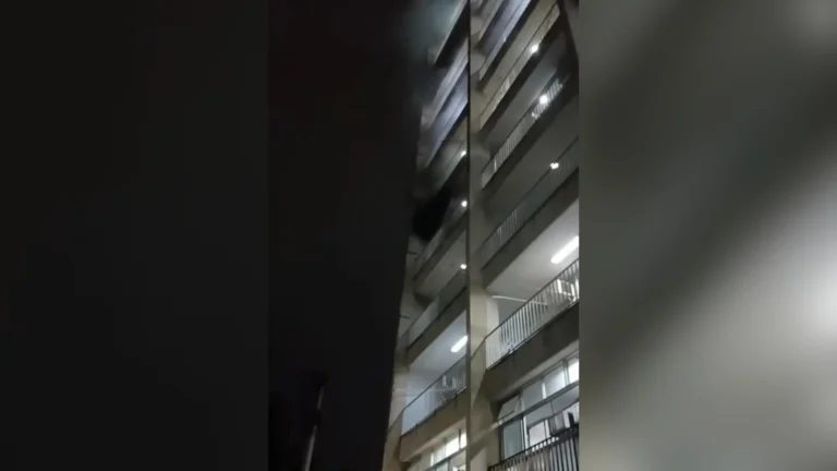 Vídeo: Incêndio atinge berçário de hospital na zona Oeste do Rio