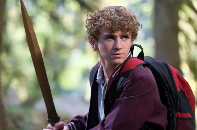Ator de “Percy Jackson” expõe ameaças de morte contra colegas de escola