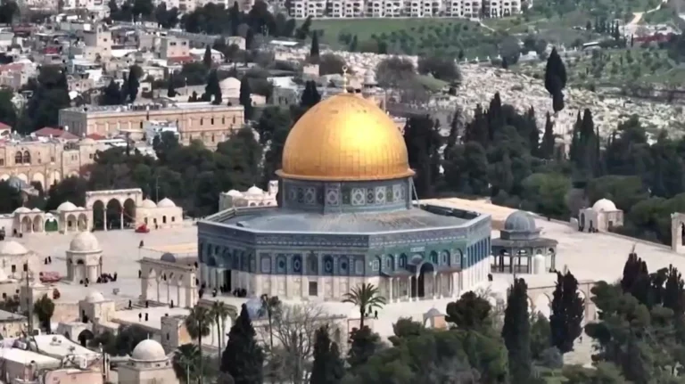 Locais sagrados de Jerusalém serão reabertos nesta quinta-feira (9)
