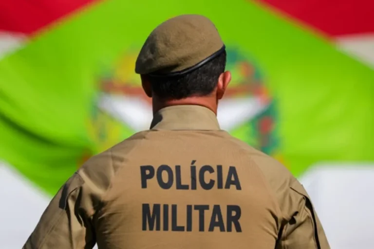 Emboscada: PM sequestrado reage e mata suspeito durante assalto