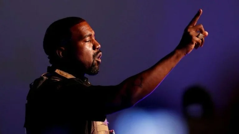 Reino Unido estuda banir Kanye West após anúncio em festival de rap