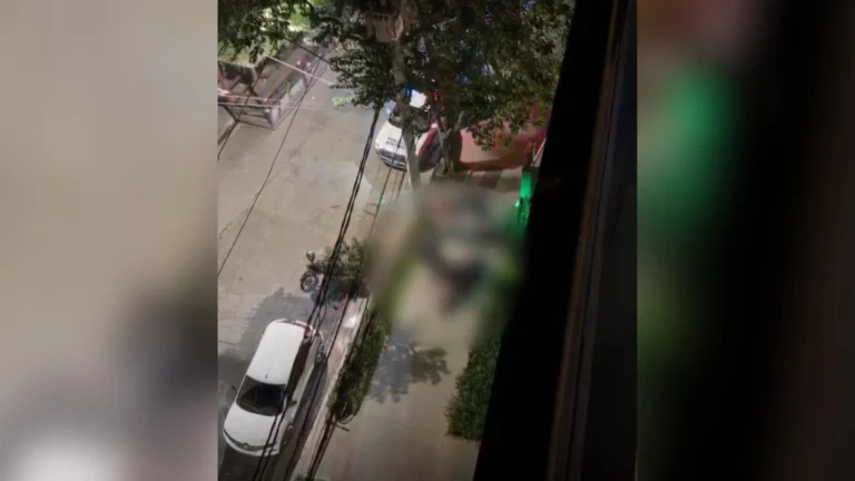Assalto termina com homem baleado em Pinheiros, na zona Oeste de SP; vídeo