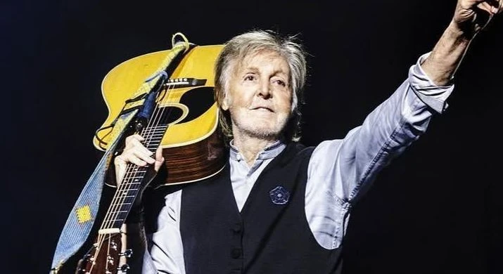 Paul McCartney explica porque não tira selfie com fãs: “Me sinto um macaco”