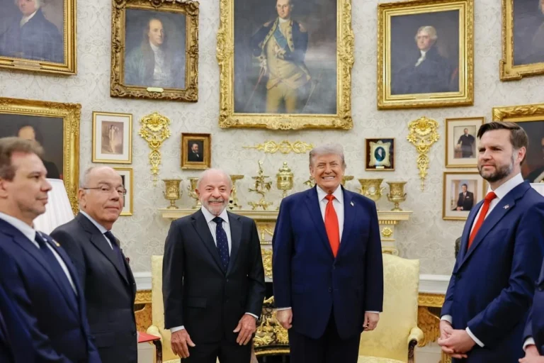 Trump chama Lula de “presidente dinâmico” e diz que reunião foi muito boa