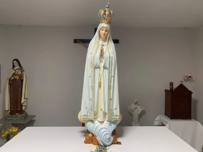 Imagem de Nossa Senhora de Fátima é retida na alfândega no Ceará