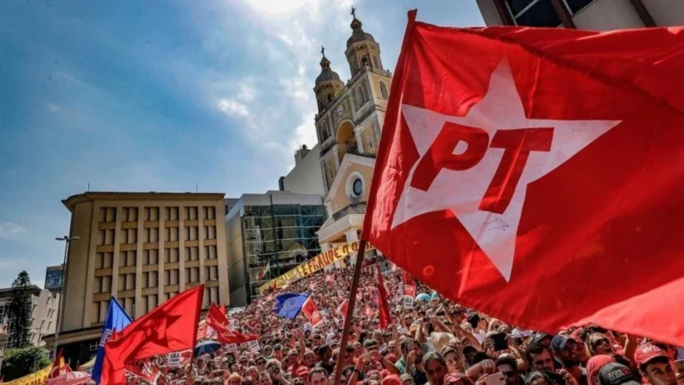 Plano preliminar do PT rejeita condescendência com crime organizado