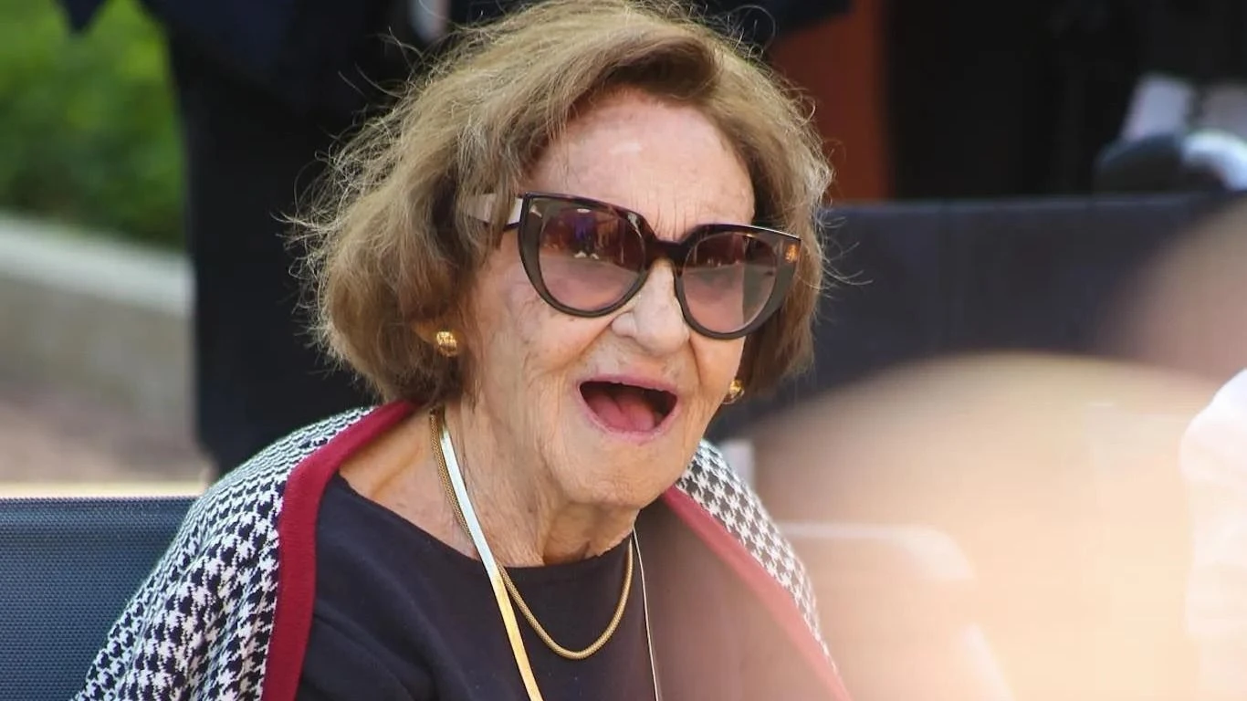 Laura Cardoso surge em vídeo raro aos 98 anos: 