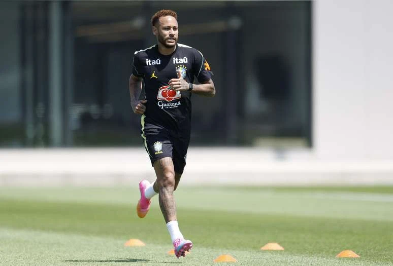 Vídeo: Presidente Lula corneta Neymar: 