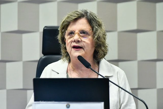Teresa Leitão é cotada para substituir Jaques na liderança do governo