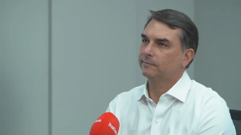 Tarifas: Flávio culpa Lula e PT vê dano irreversível ao Senador