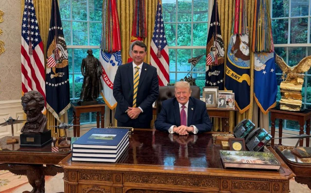 Flávio diz que não pediu apoio eleitoral a Trump: “Fui defender bandeiras”