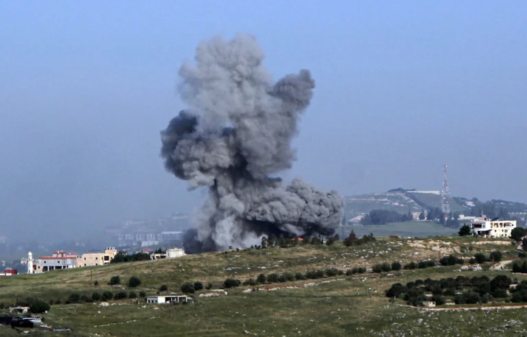 Hezbollah acusa Israel de violar trégua após ataque matar pessoas no Líbano